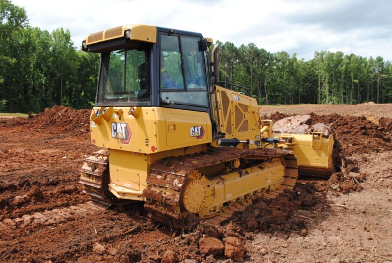 Cat® D2 Small Dozer