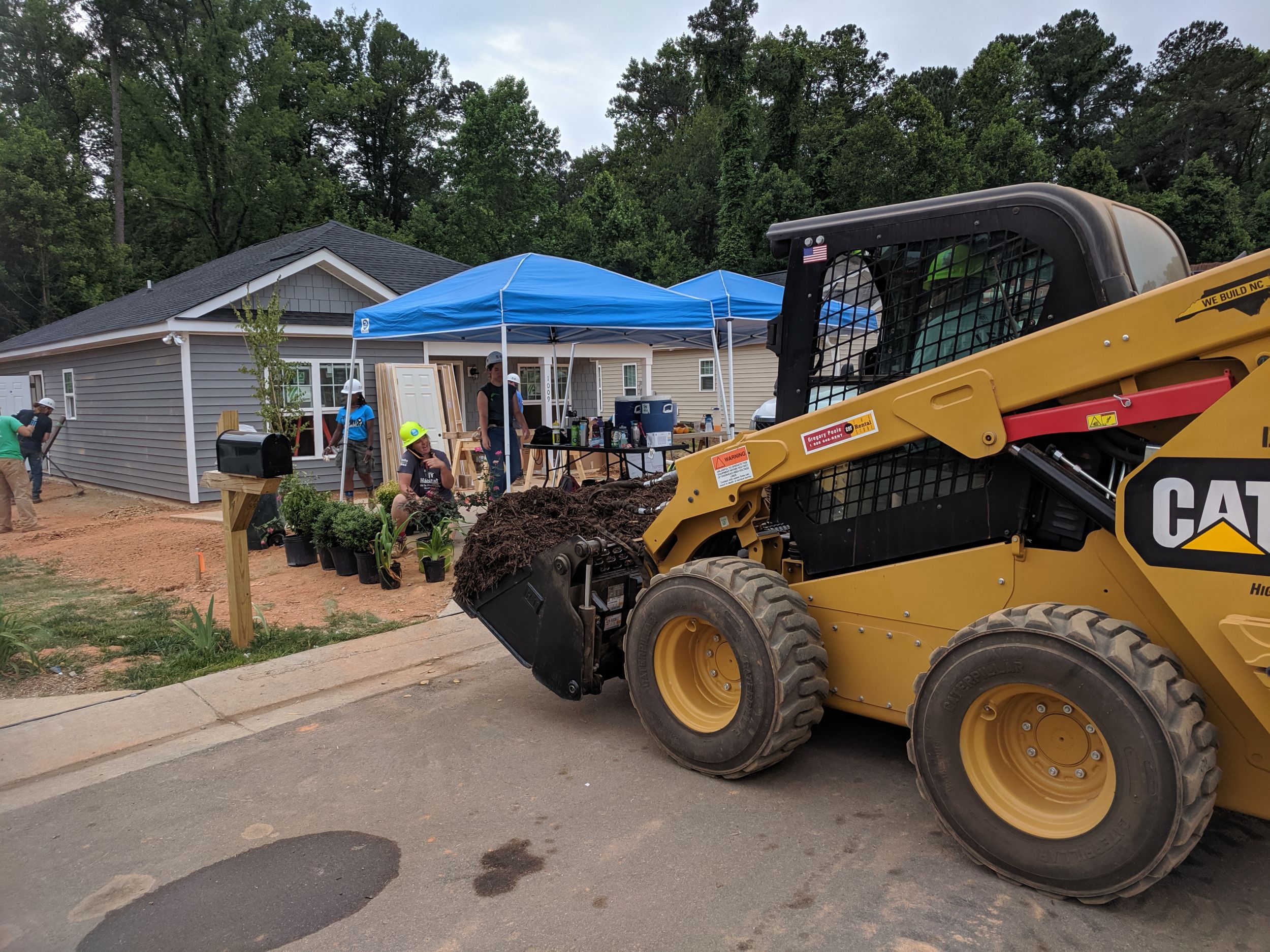Habitat for Humanity: Community Service in Landscaping