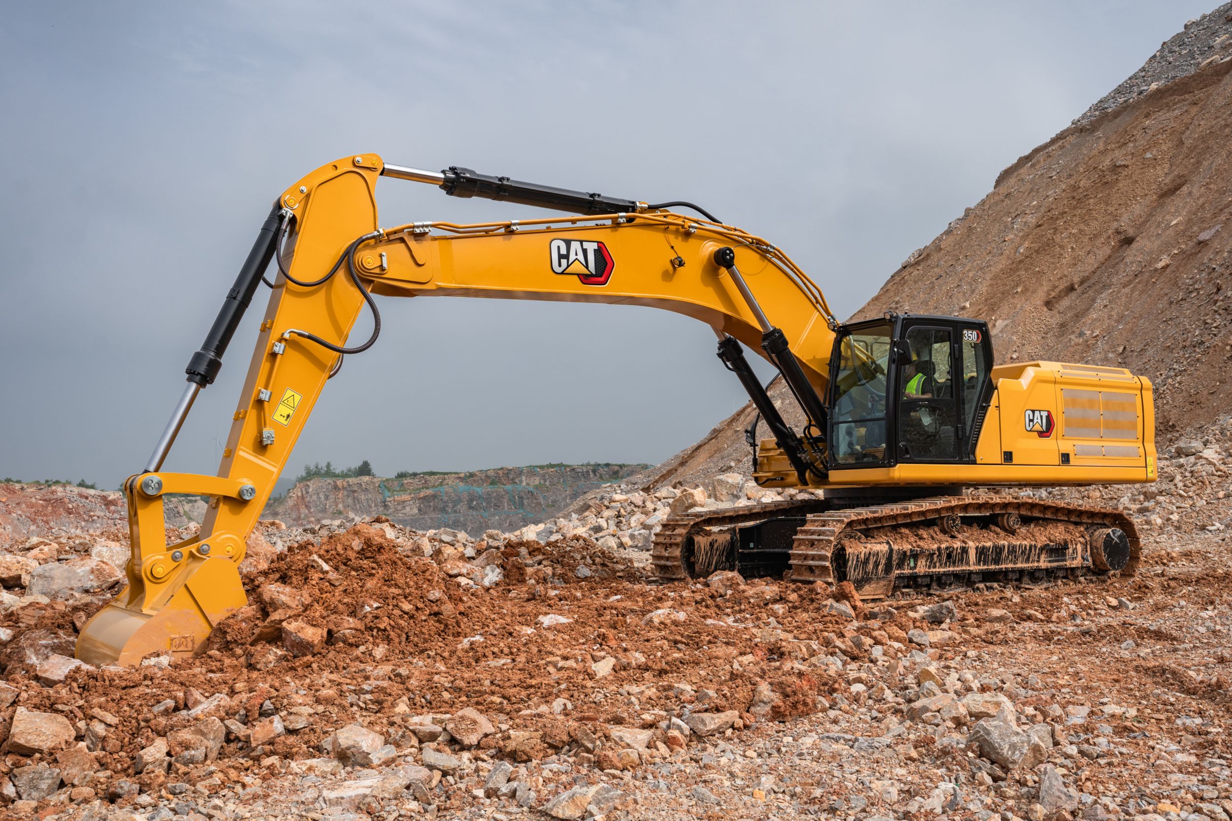 Large Excavators 350 - Tier 4 / Stage V