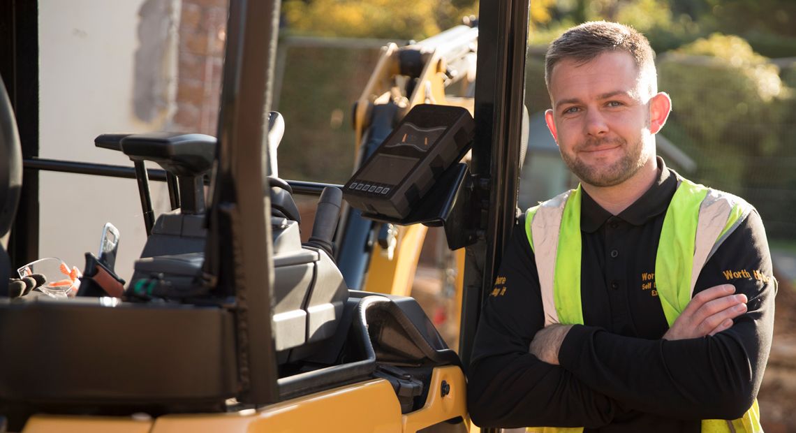 Cat Financial rep talking to customers