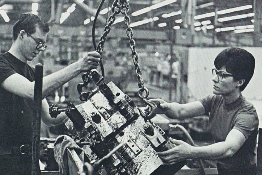Elda Howe joined Caterpillar’s two-year machine shop training program in the late 1960’s.