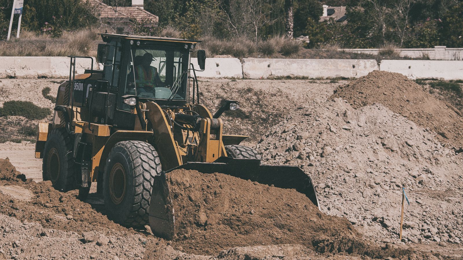 CAT® WHEEL LOADERS