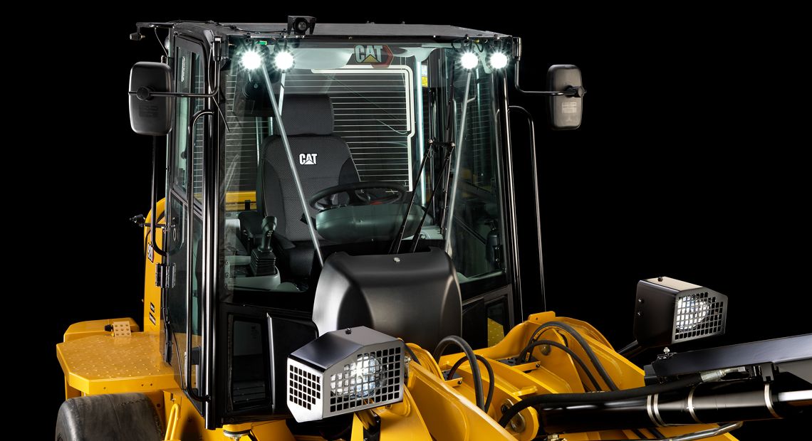 The Cat 914 & 920 Waste Handlers are designed with enhanced visibility features for ultimate safety.