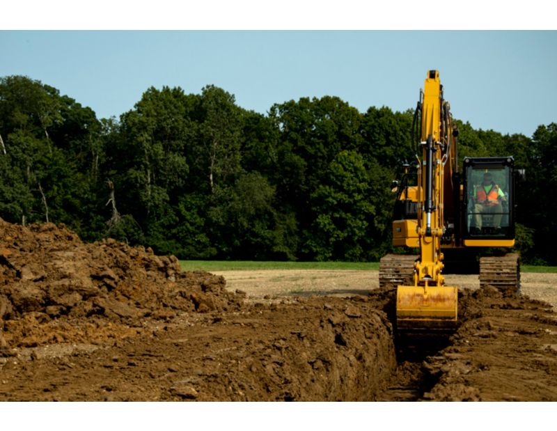 317 Digging Trench