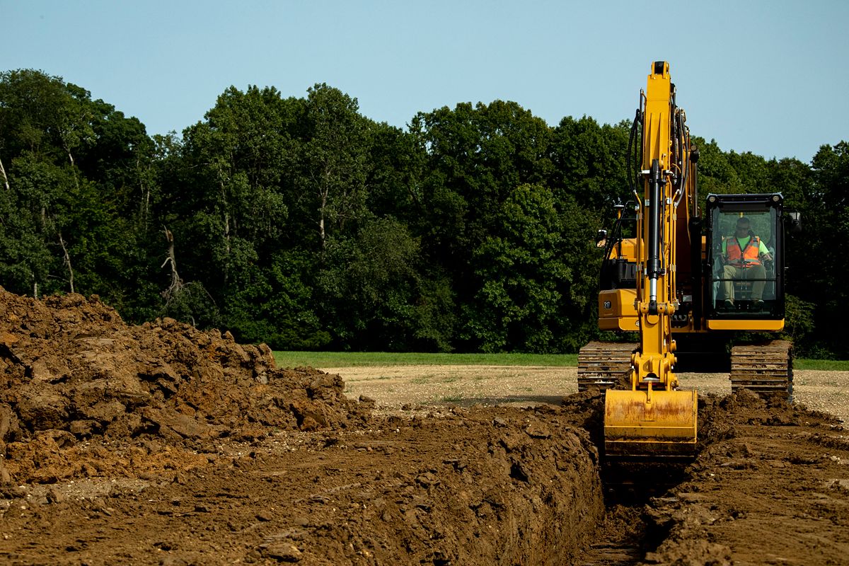 317 Digging Trench