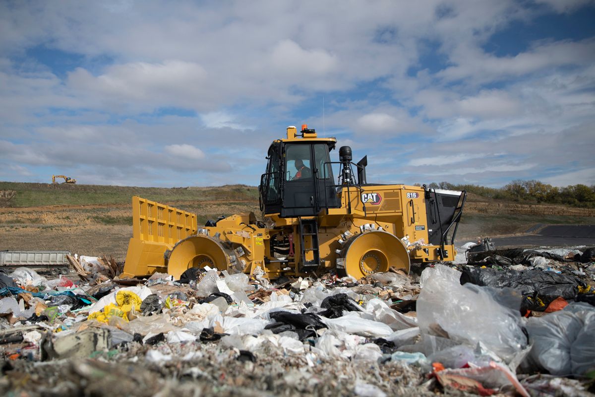 Cat 2025 litter landfill