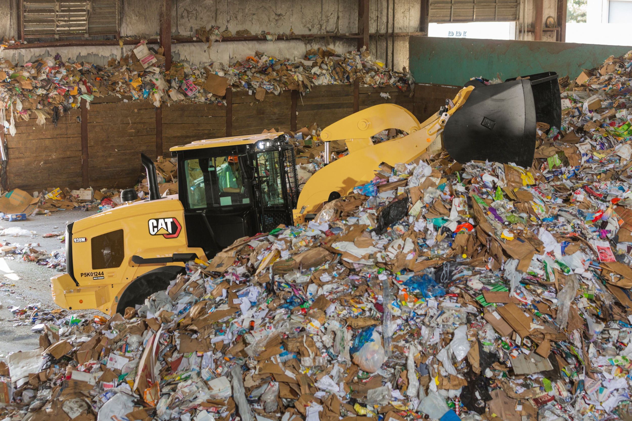 938M Waste Handler Small Wheel Loader