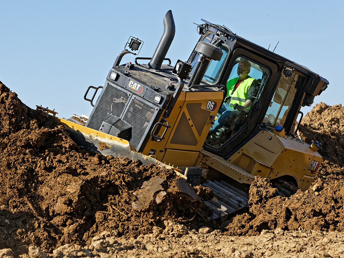 Cat D6 Dozer - Operator helpers