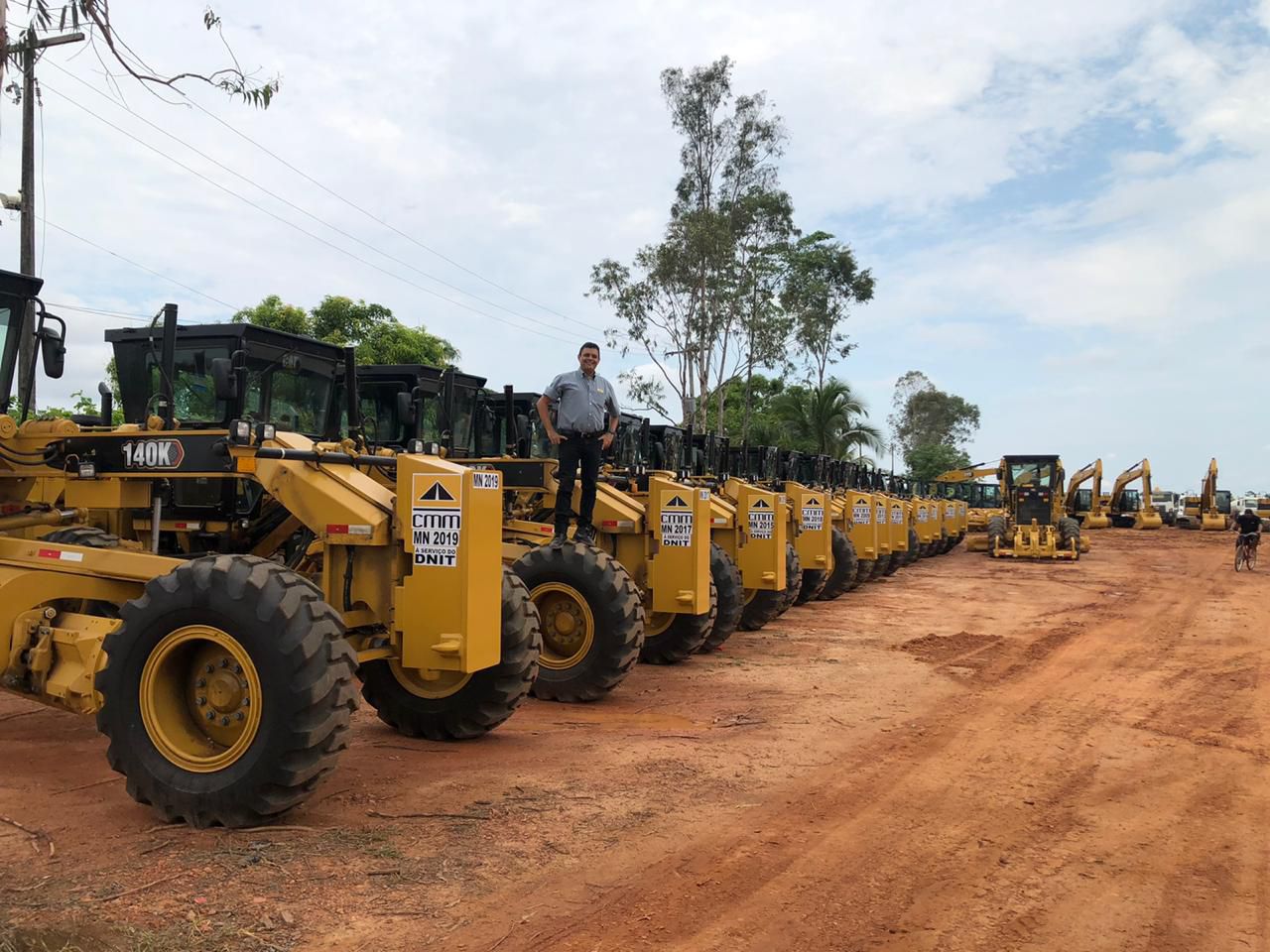 Wellington Soares na entrega das novas máquinas à CMM