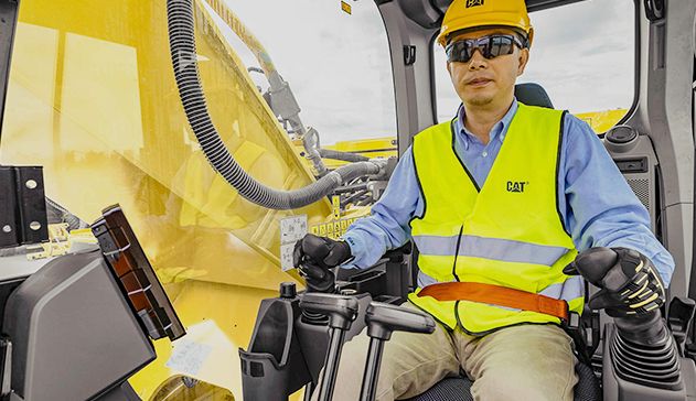 Escavadeira Cat 345 GC