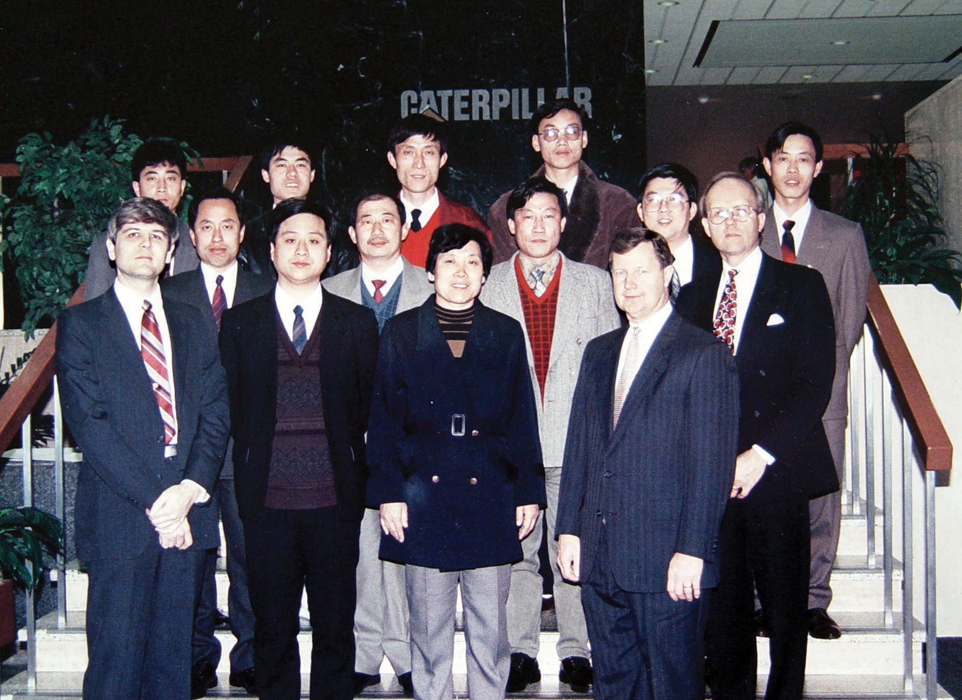 25年相伴相随：卡特彼勒携手巴特共同成长