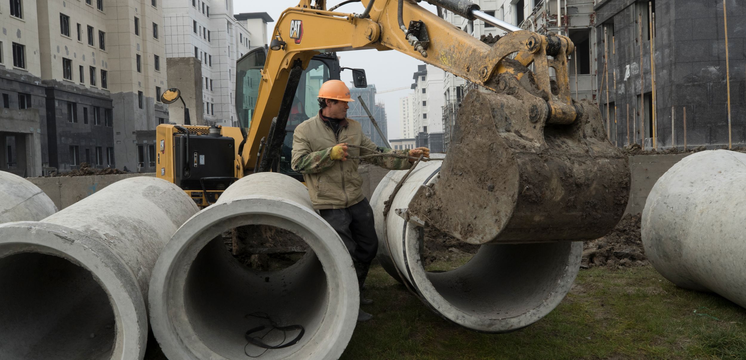 customers on a jobsite