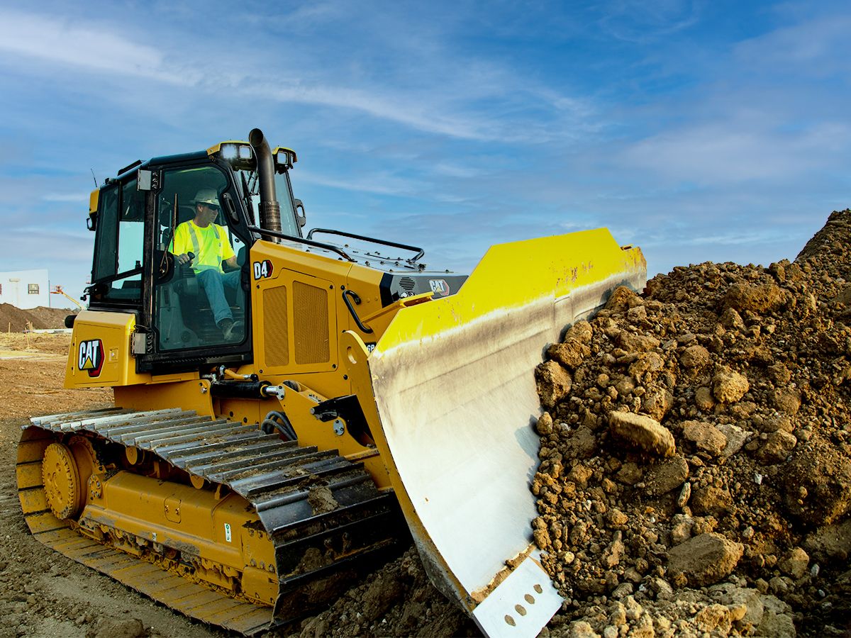 Cat D4 Dozer - Big Performance, Better View