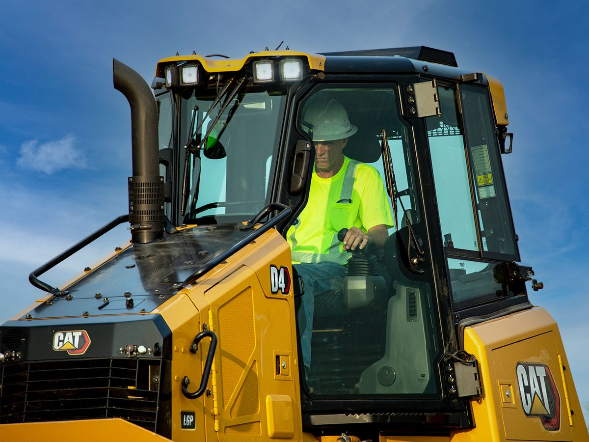 Cat D4 Dozer - Operator Helpers