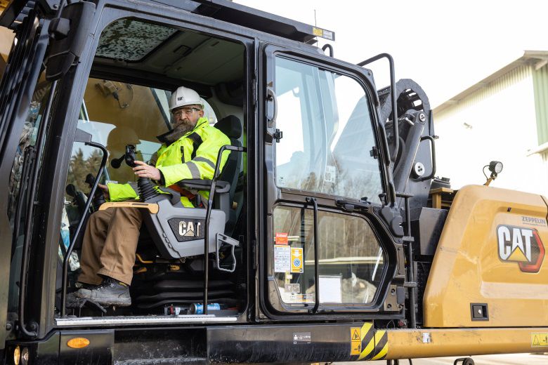 Reasons why the Cat® MH3250 is your go-to for high job site