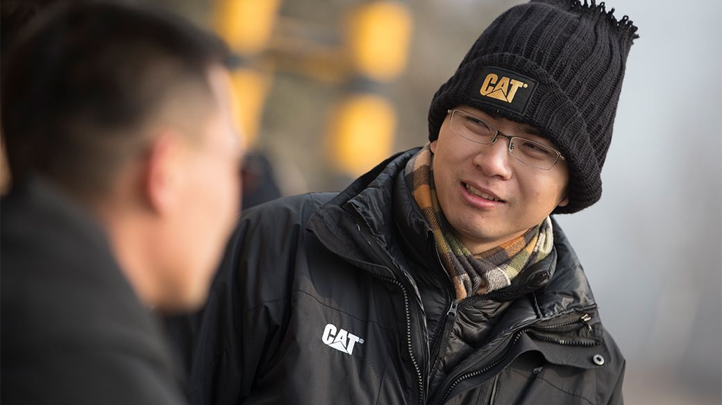 customer on a jobsite using a tablet