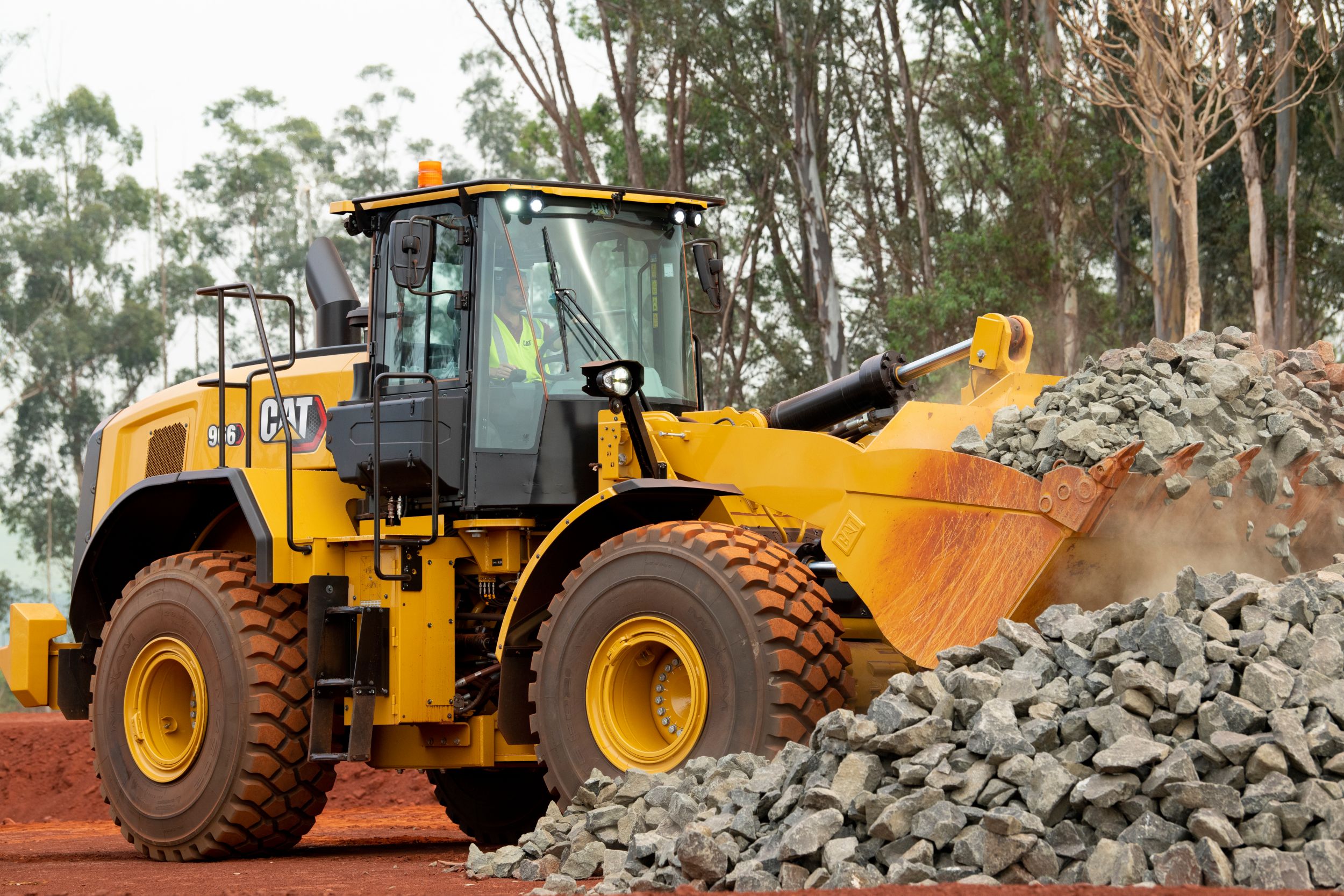 Medium Wheel Loaders 966