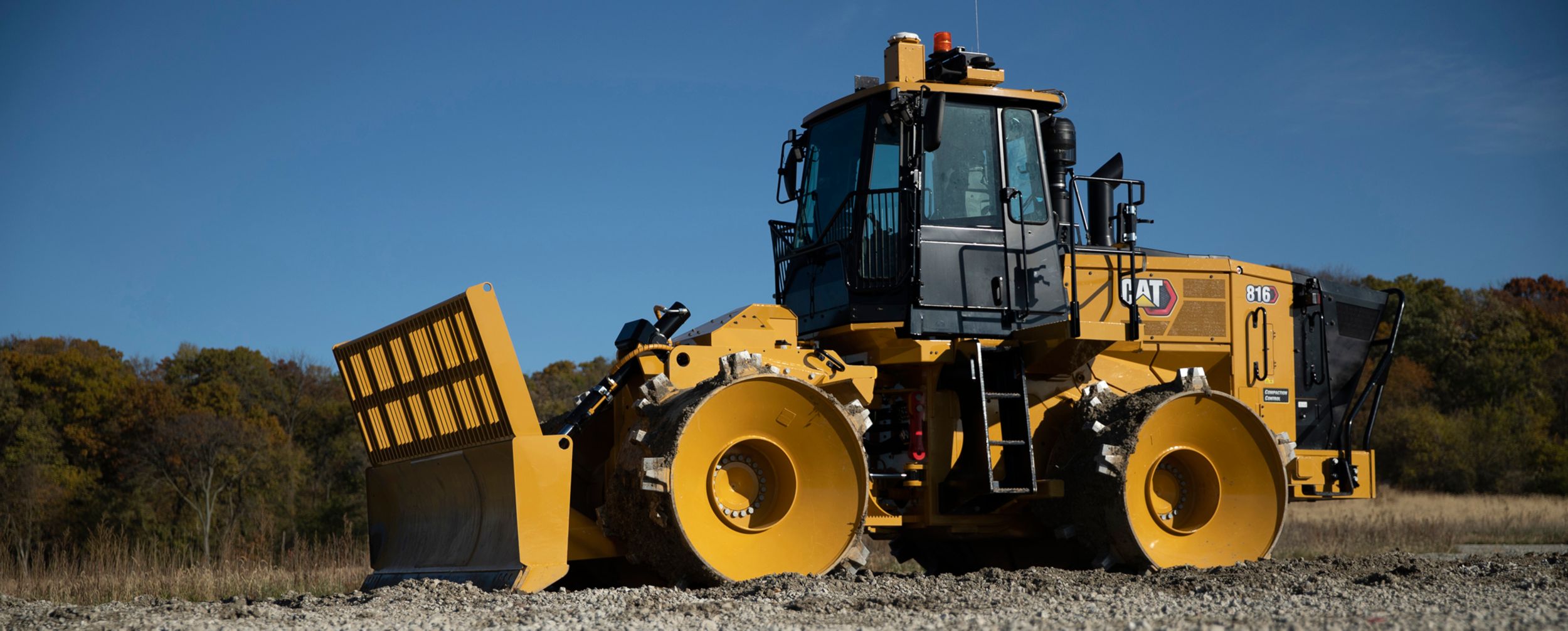 New Cat® 816 Landfill Compactor