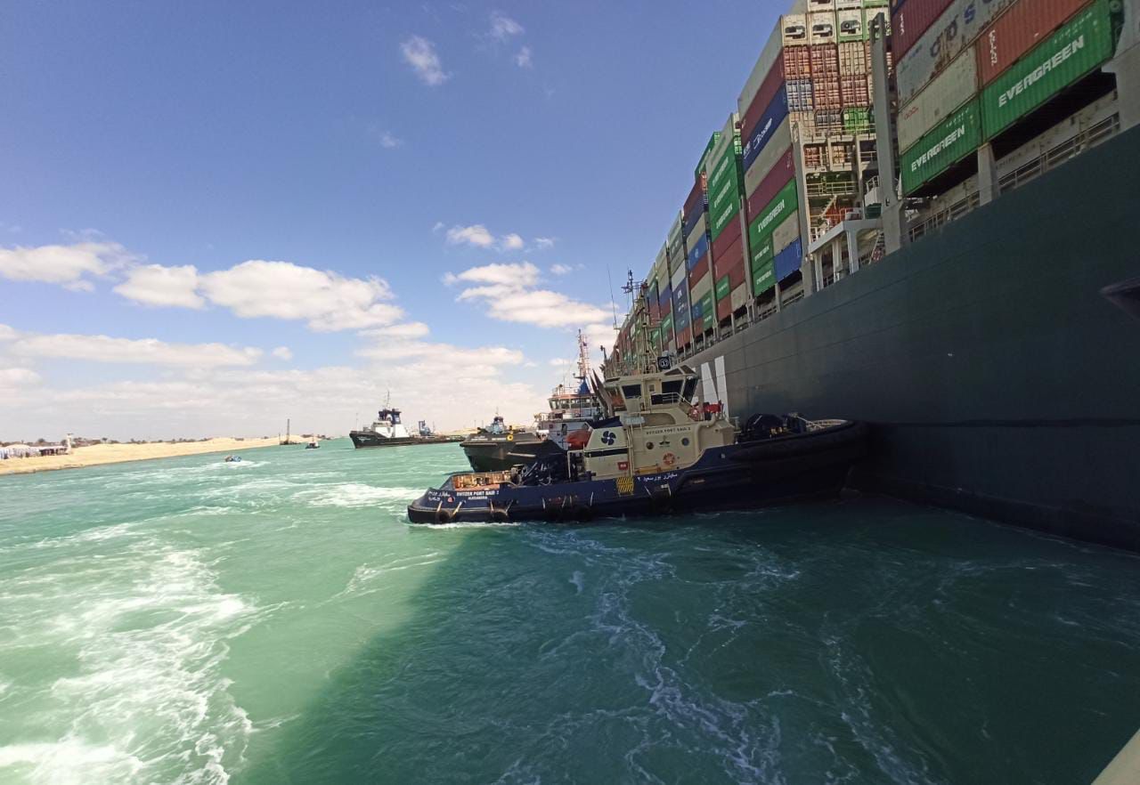 Svitzer Port Said 1 pushing and BARRAKA I pulling on bow of EVER GIVEN