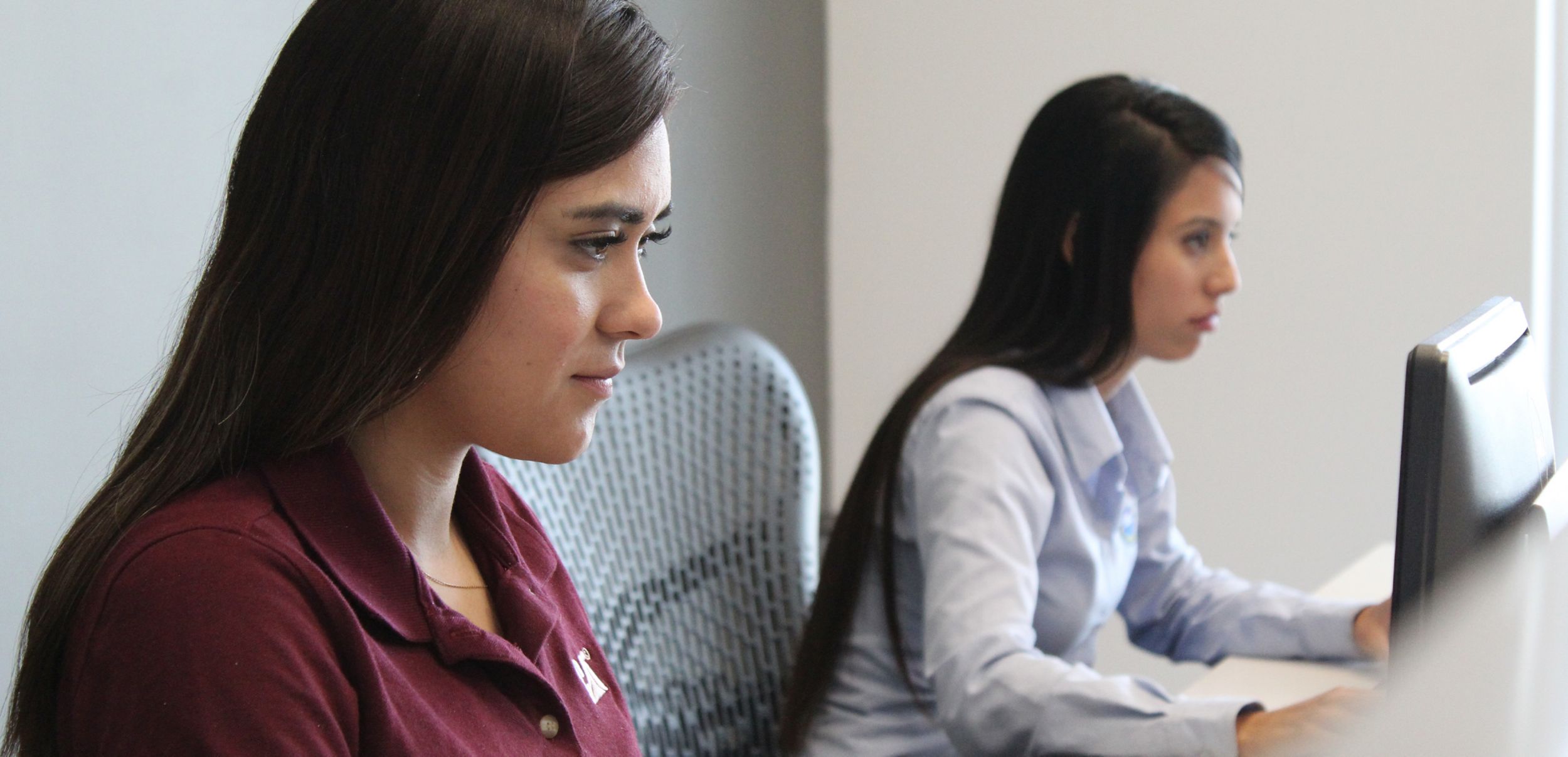 Cat Financial rep talking to customers