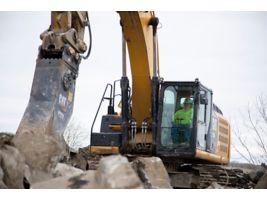 Cat P224 Pulverizer on Cat Excavator