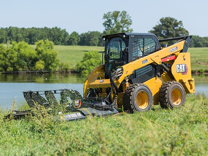 Landscaper Job Site Safety Tips Cat Caterpillar