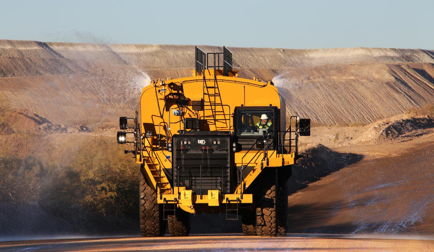 Off-Highway Trucks 777G Water Truck