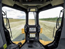 Spacious D5 Dozer Cab