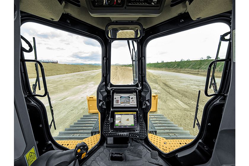 Spacious D5 Dozer Cab