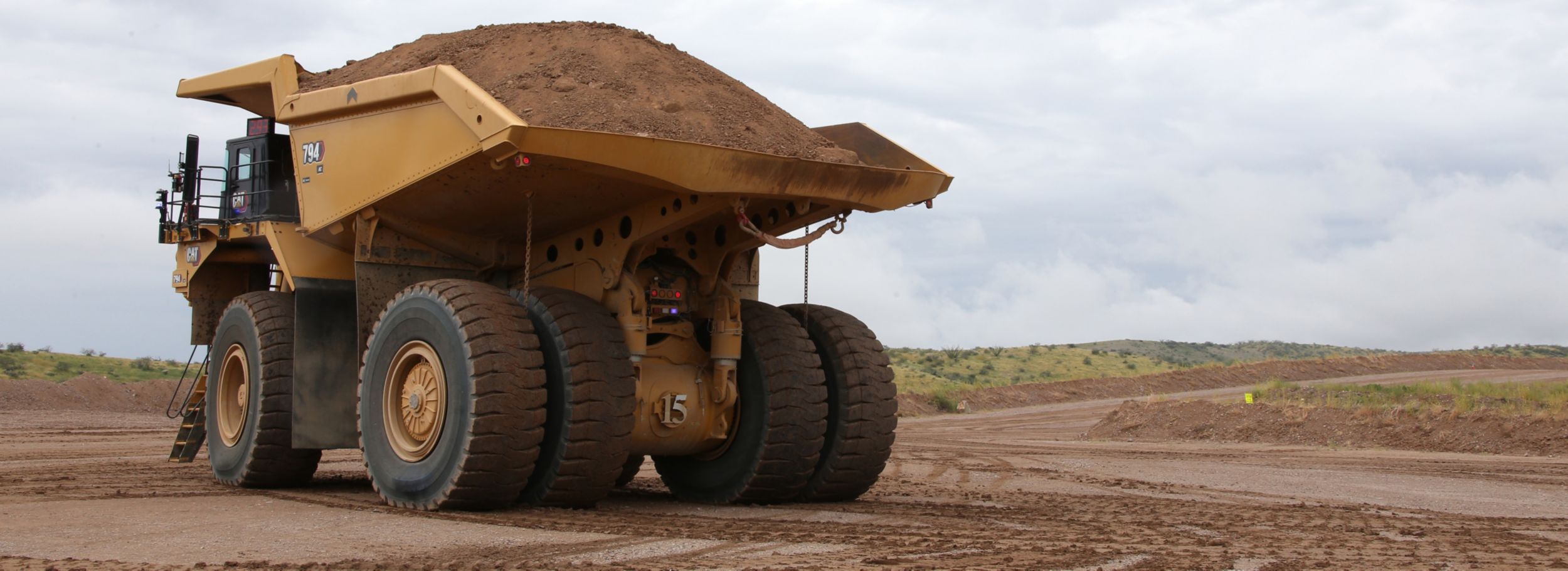 Cat® 794 AC mining truck 