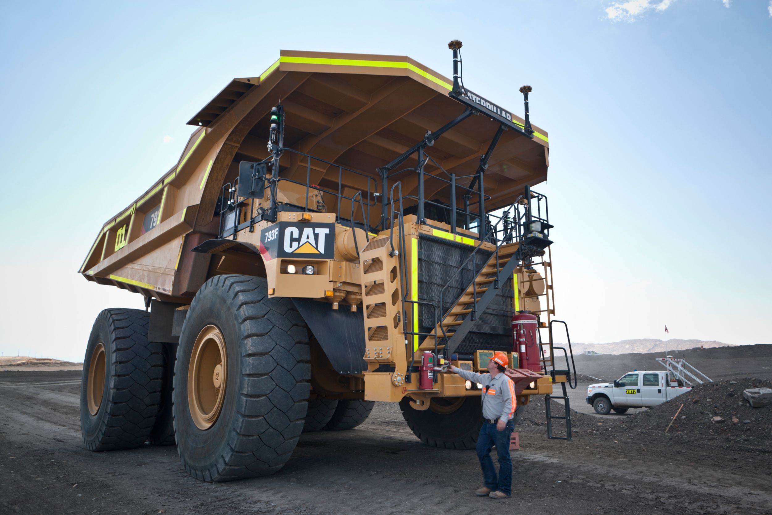 Cat Mining Truck