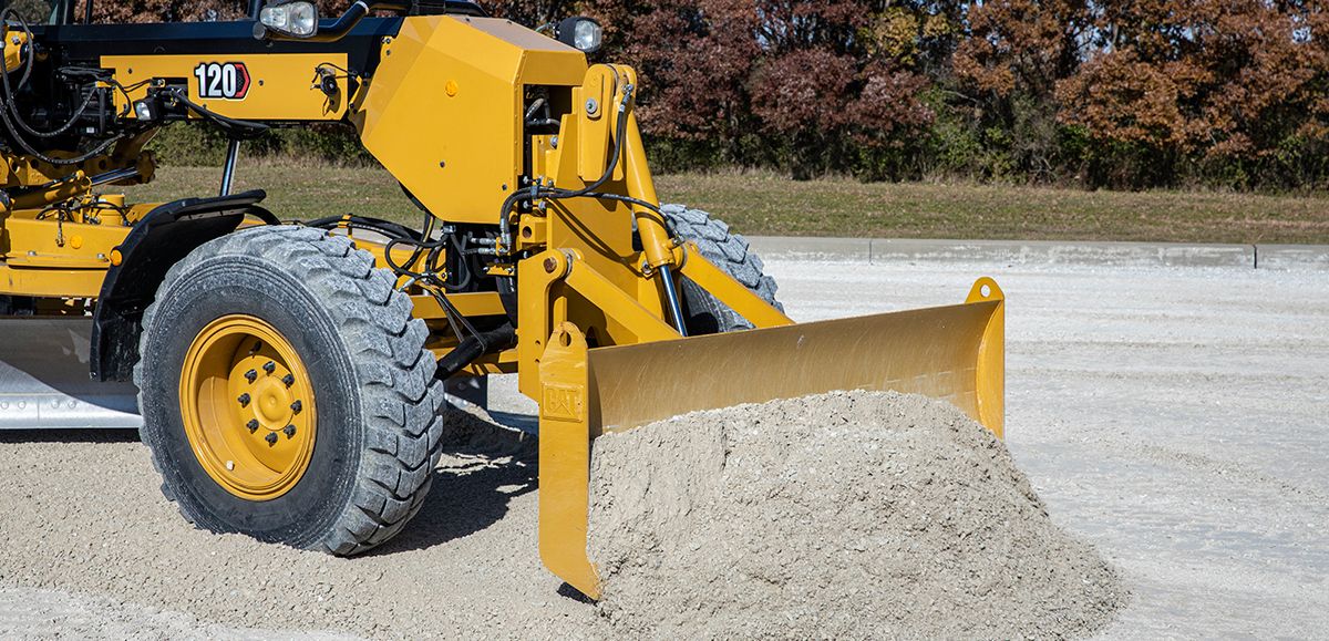 TACKLE TOUGH JOBS WITH CAT® MOTOR GRADERS 