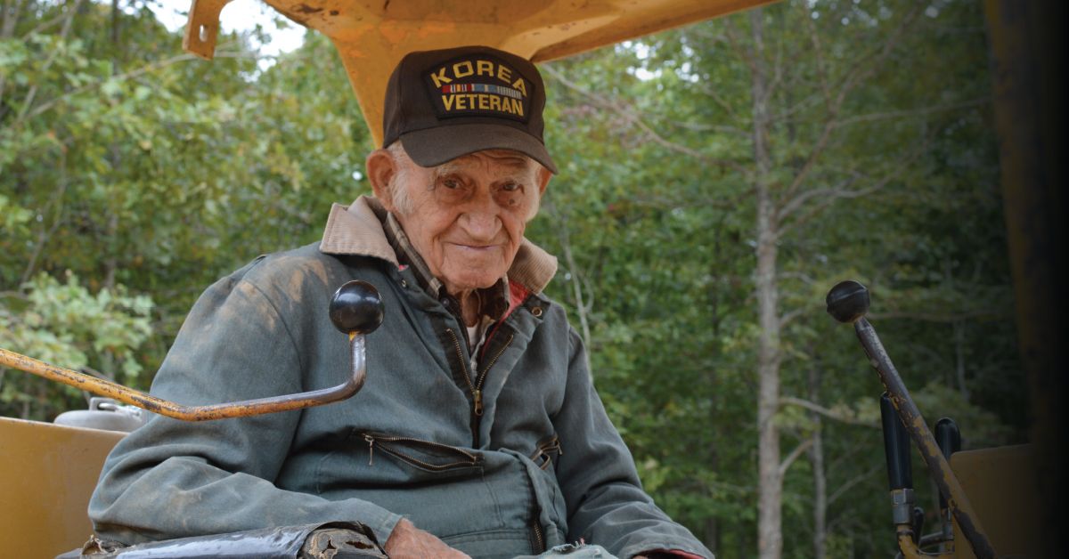 Get to Know the Most Experienced Cat® Dozer Operator | Cat | Caterpillar