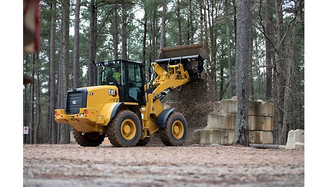 Cat® 914 Compact Wheel Loader