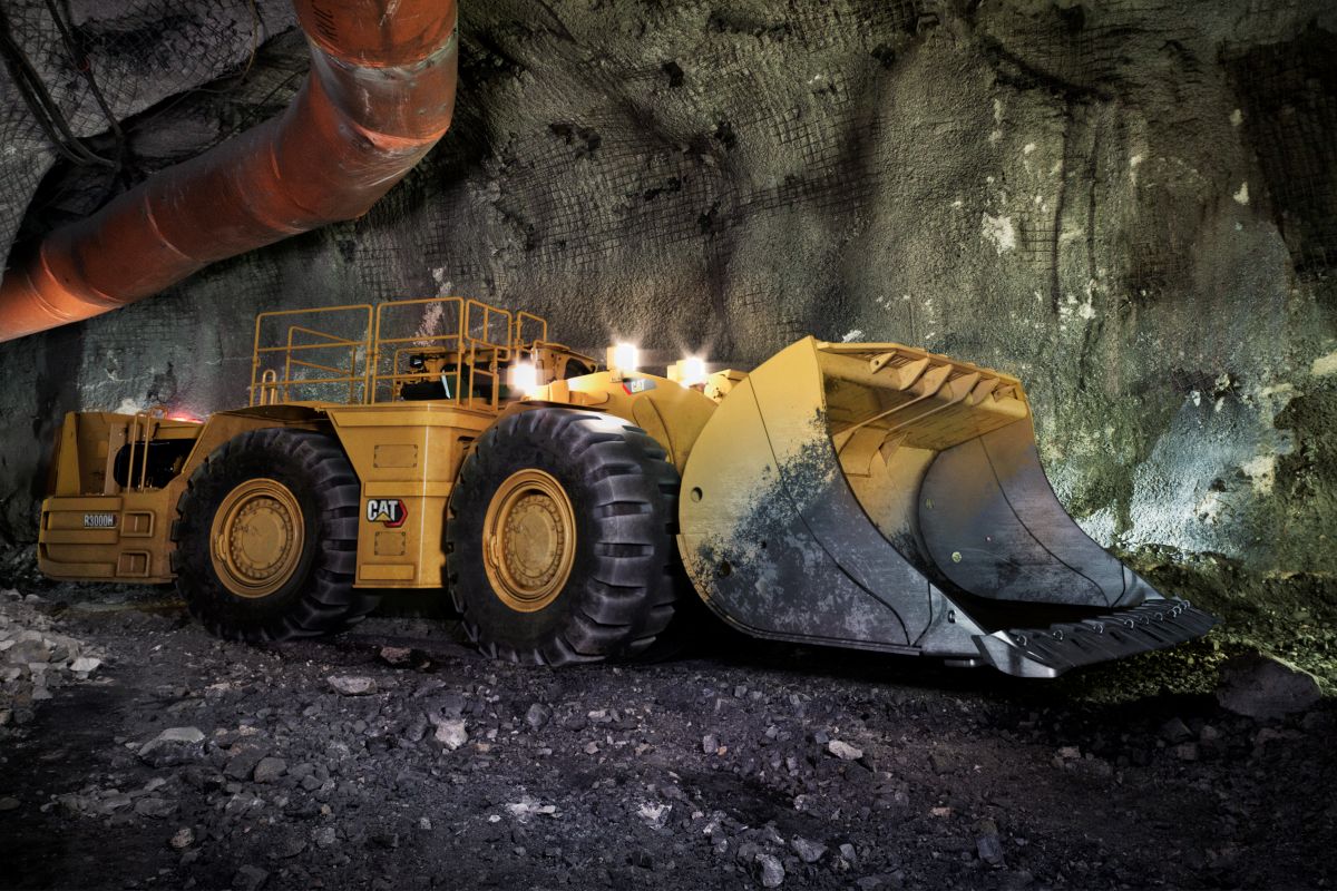 R3000H Underground Mining Load-Haul-Dump (LHD) Loader>