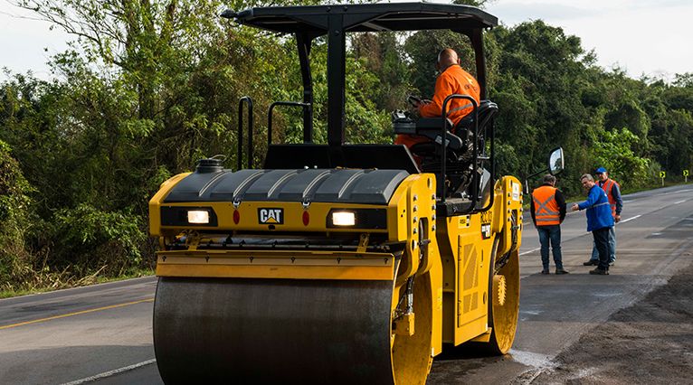 Compactadores De Asfalto - CB10