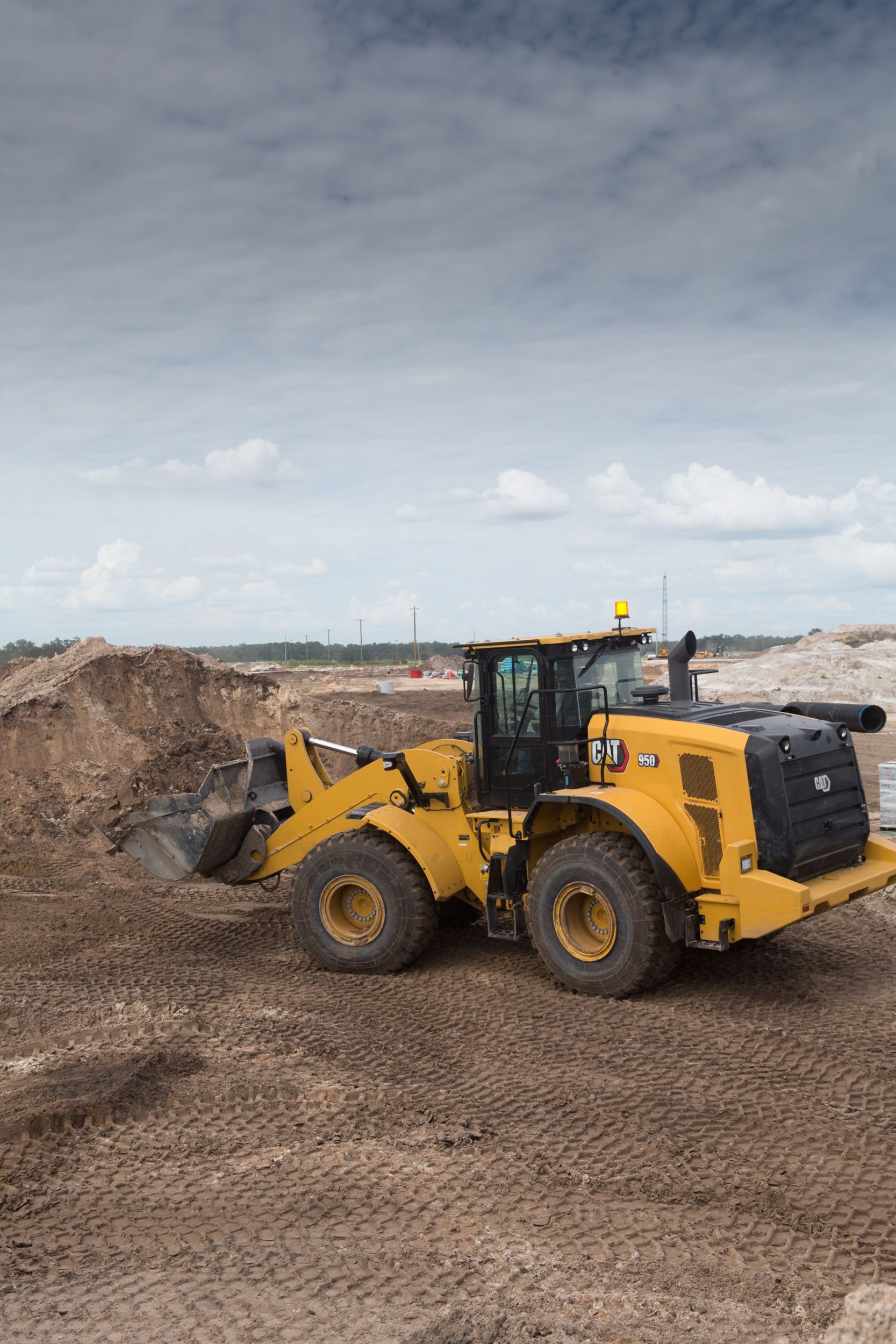 Chargeuse sur pneus moyenne 950