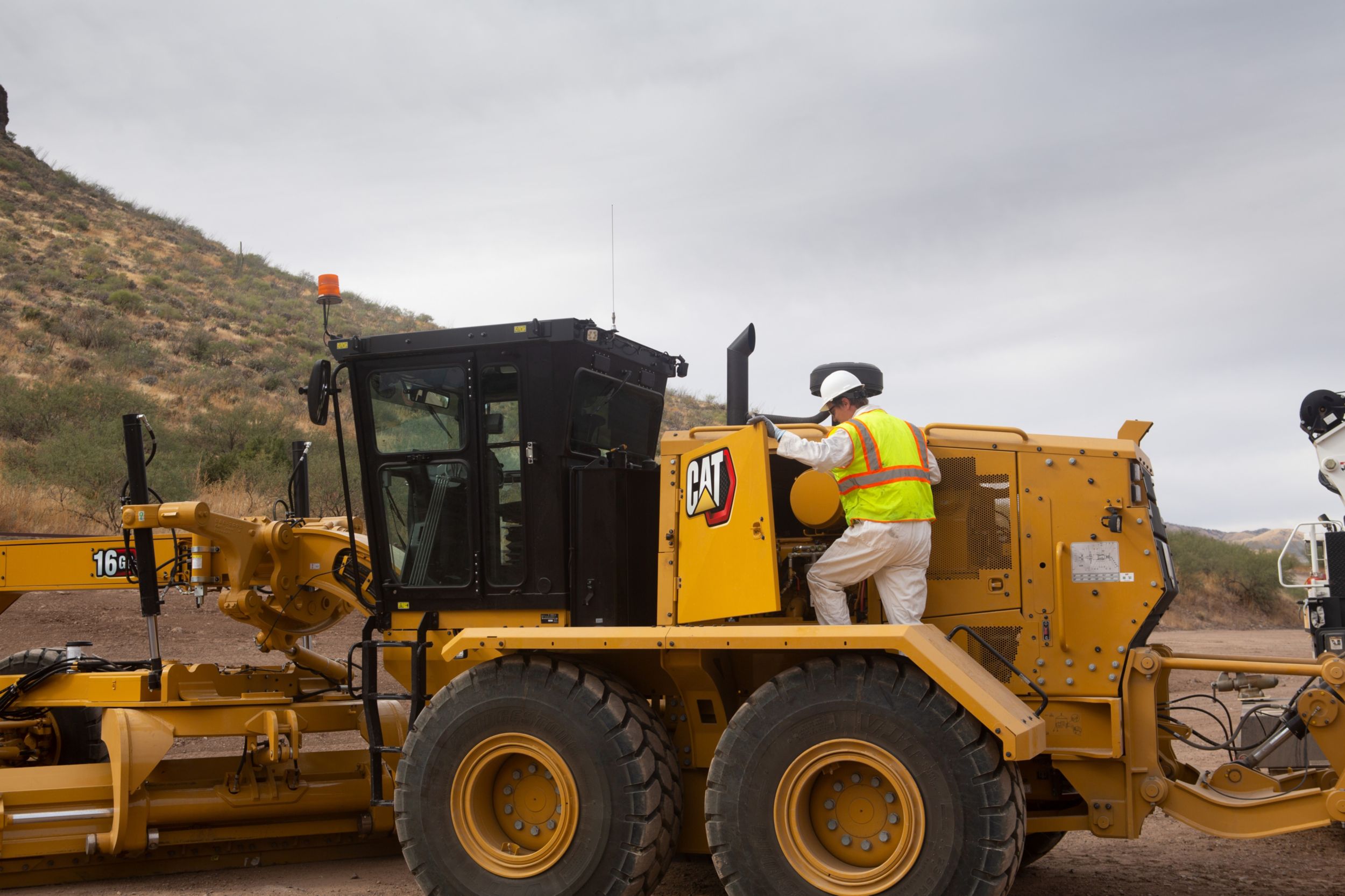 最新情報 CAT Motor Grader 16G 重機 モーターグレーダー