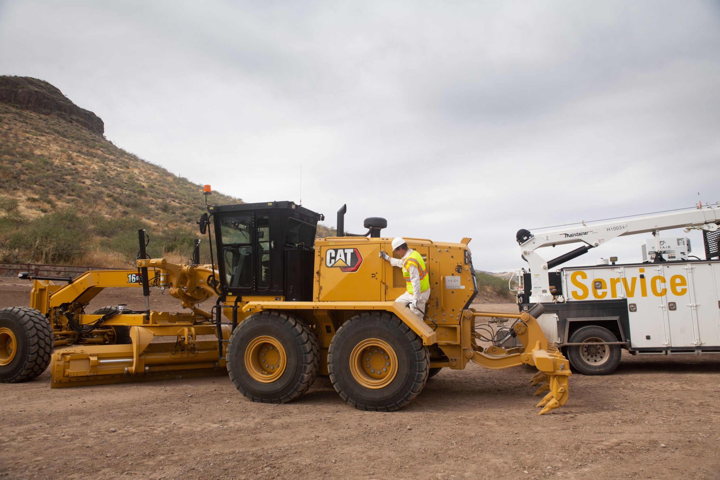 Самоходный скрепер Komatsu ws16 2