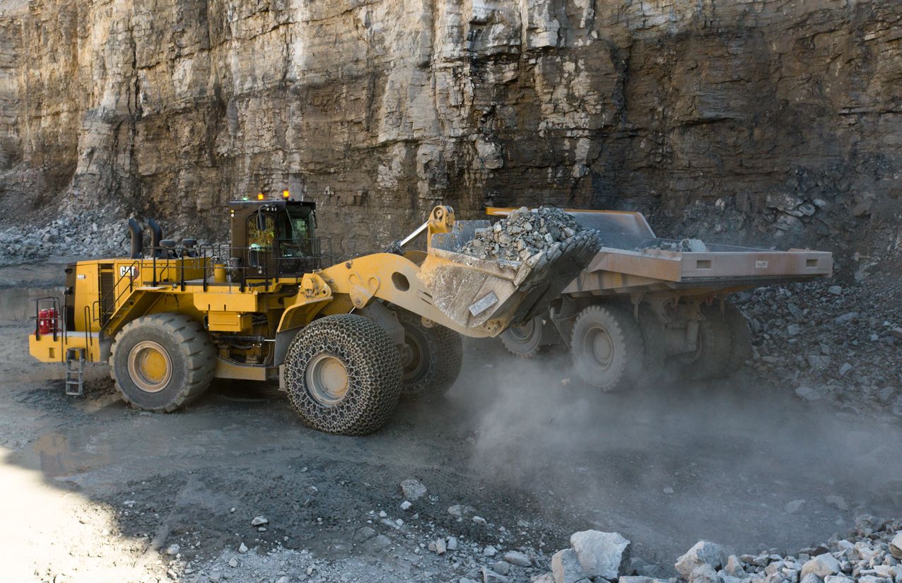 Guide to Choosing the Best Heavy Equipment for Mining