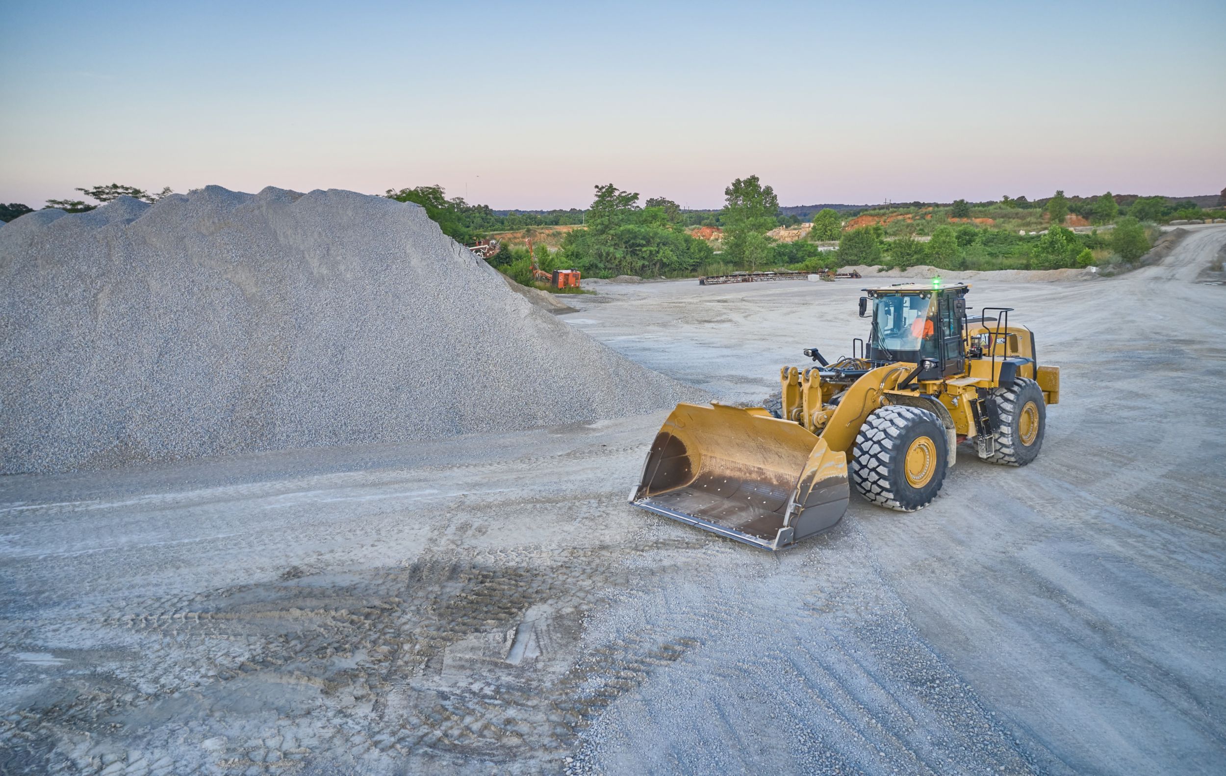 982 XE Medium Wheel Loader