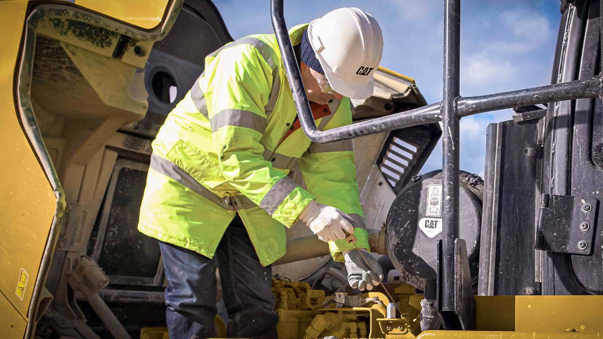 What To Know About Articulated Truck Maintenance | Cat | Caterpillar