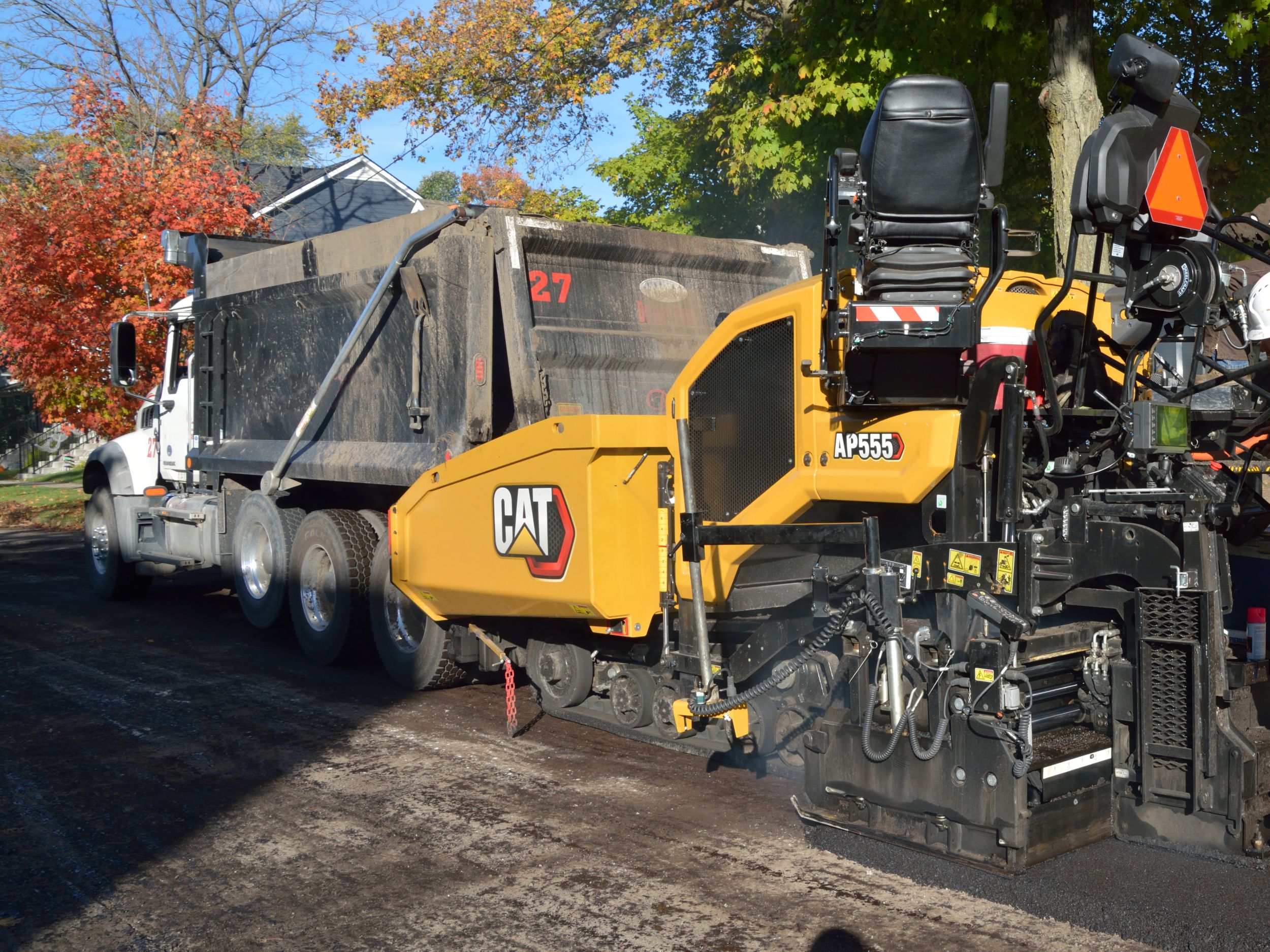 Achieve Smooth Mats with the 3 Basic Principles of Asphalt Paving