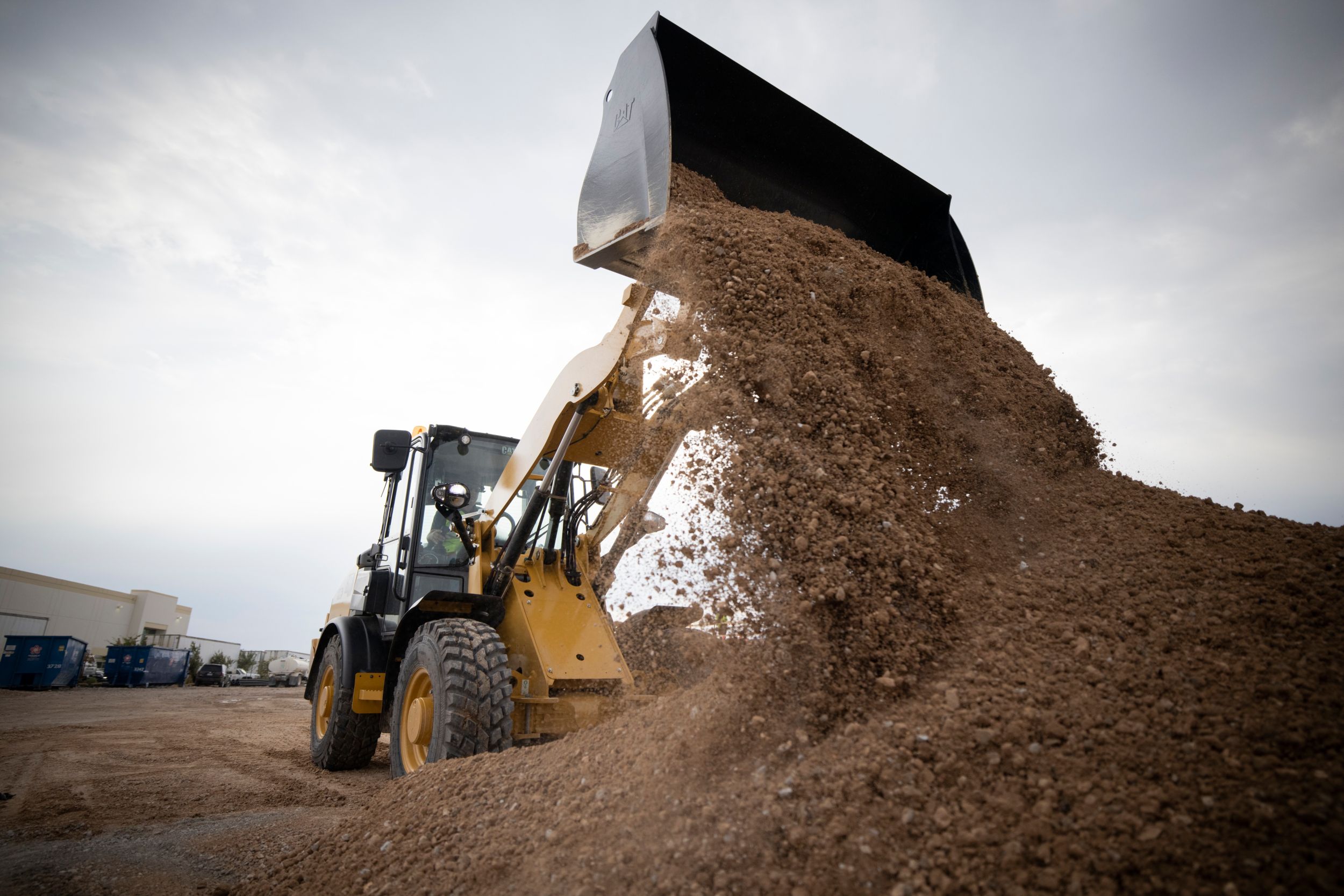 Cat 907 Compact Wheel Loader - H.O. Penn