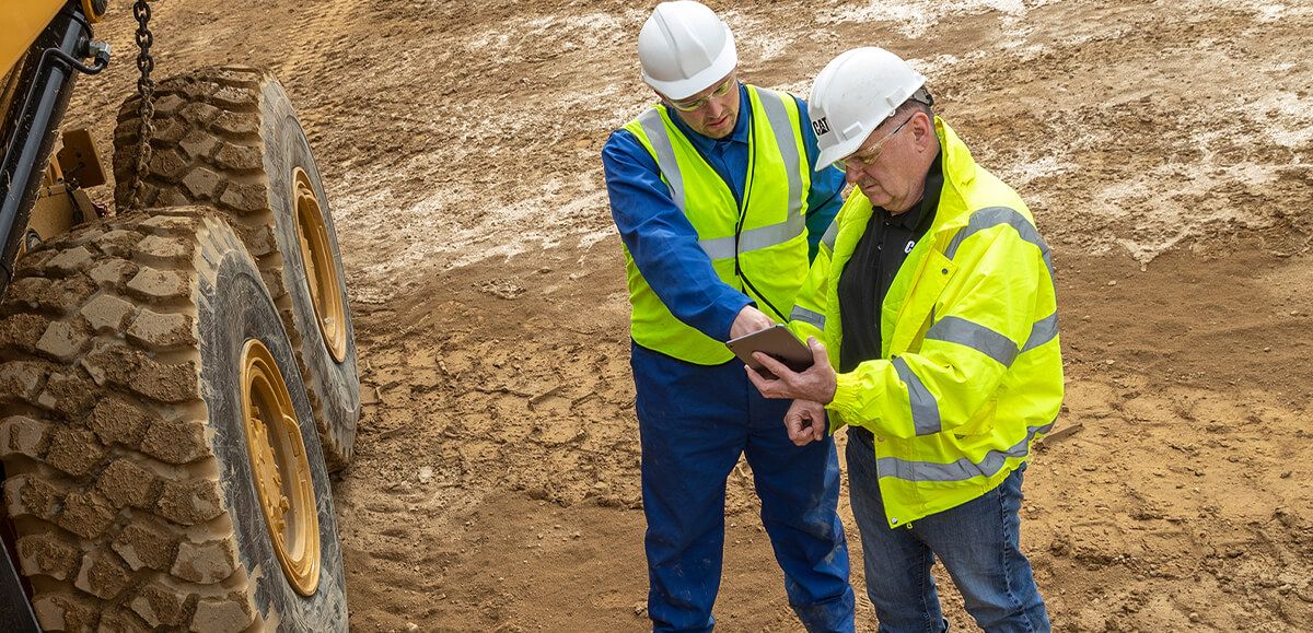 MANAGE YOUR DATA WITH EASE