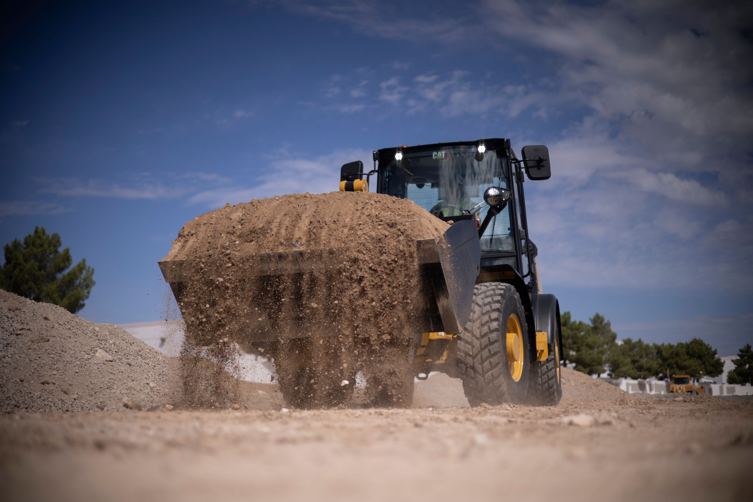 Cat 907 Compact Wheel Loader - H.O. Penn