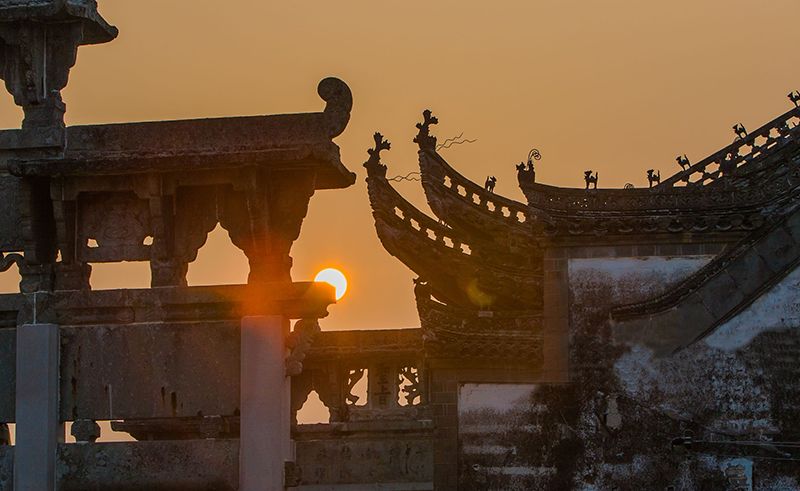 Tangyue archway in China