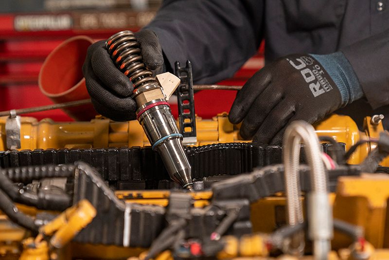 Protect your engine with fuel-efficient critical parts: Cat injectors.