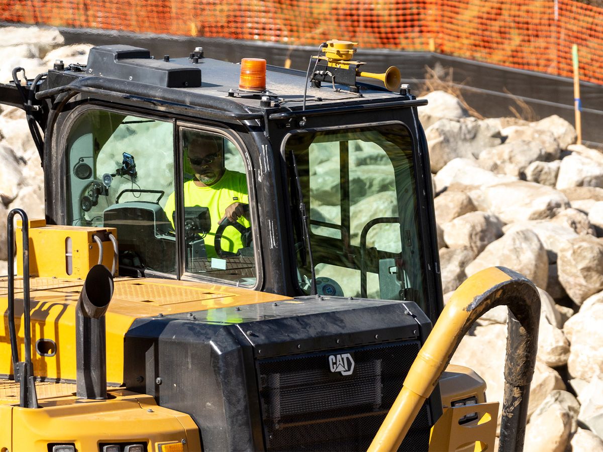 Cat Load Assist for Wheel Tractor-Scrapers