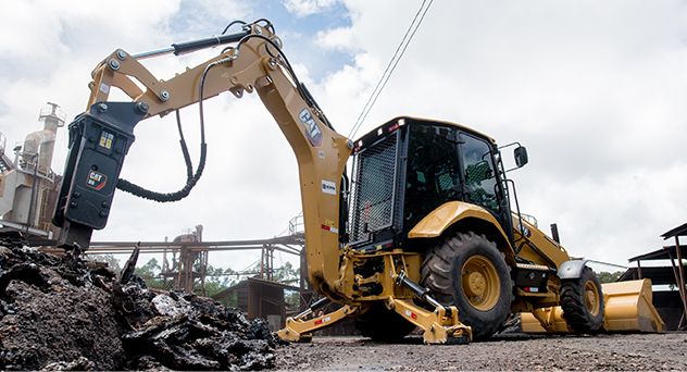 Cat 416F2 con accesorio de martillo